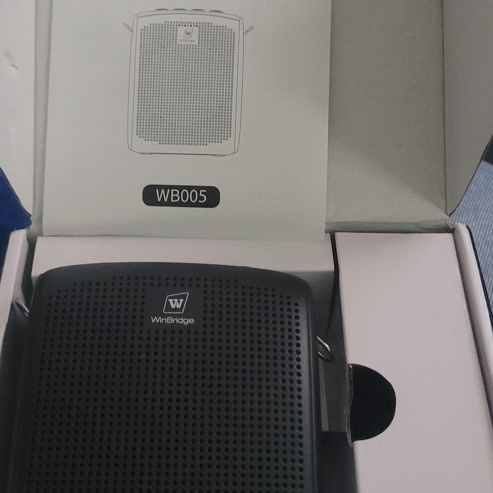 WinBridge WB005 Portable Speaker